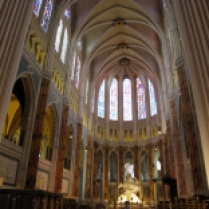 CHARTRES: widok w stronę ołtarza głównego / view towards the high altar