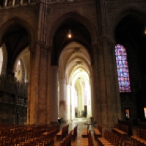 CHARTRES: W pd. części transeptu katedry / In south transept of the cathedral
