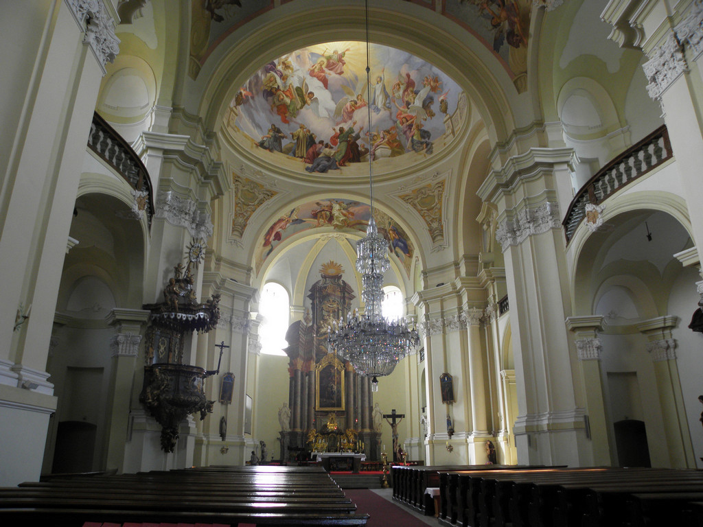 Wnętrze bazyliki w Hejnicach